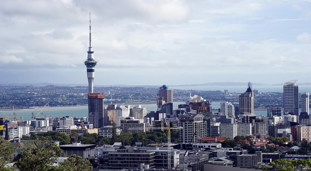 auckland orario