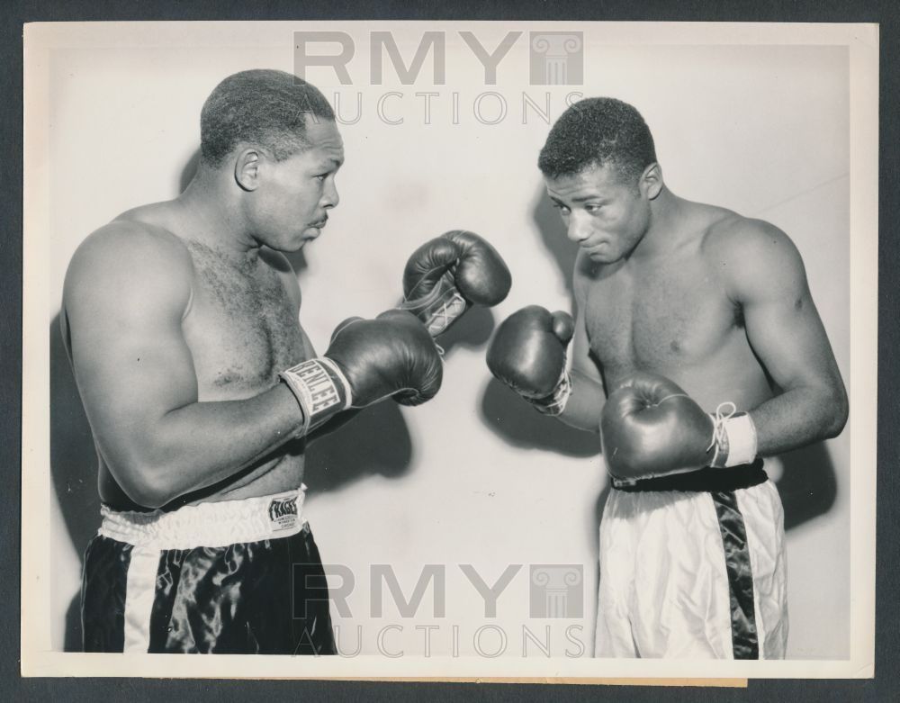 archie moore vs floyd patterson