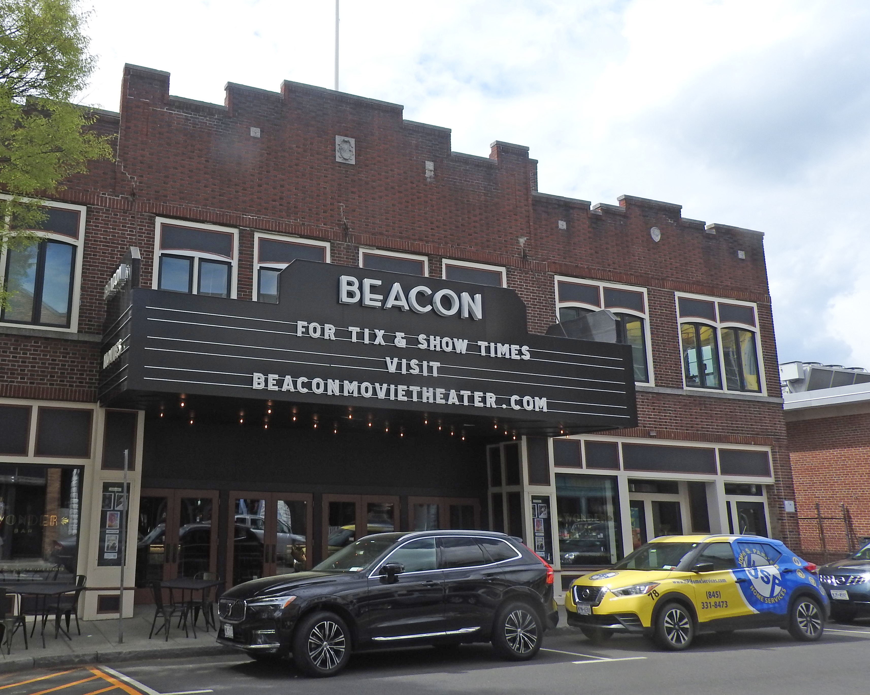 beacon ny movie theater