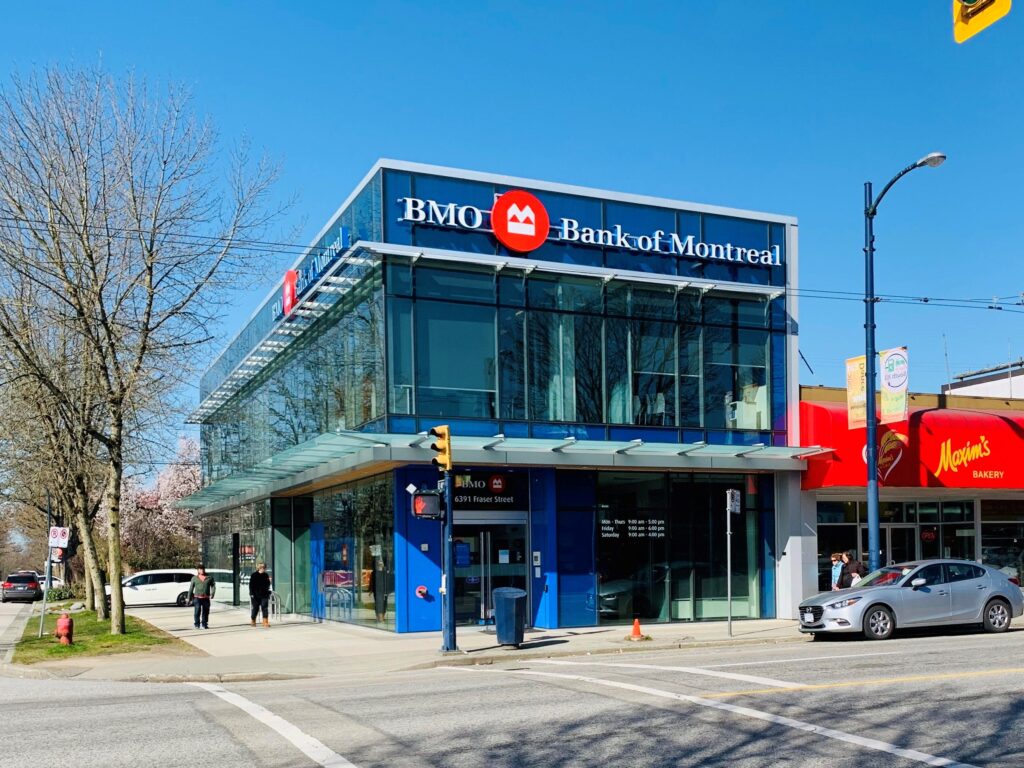 bmo bank of montreal hours of operation