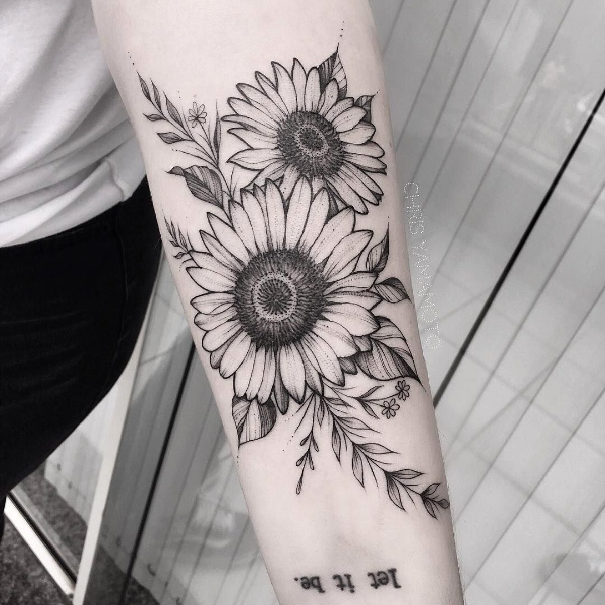 brazo tatuajes de girasol