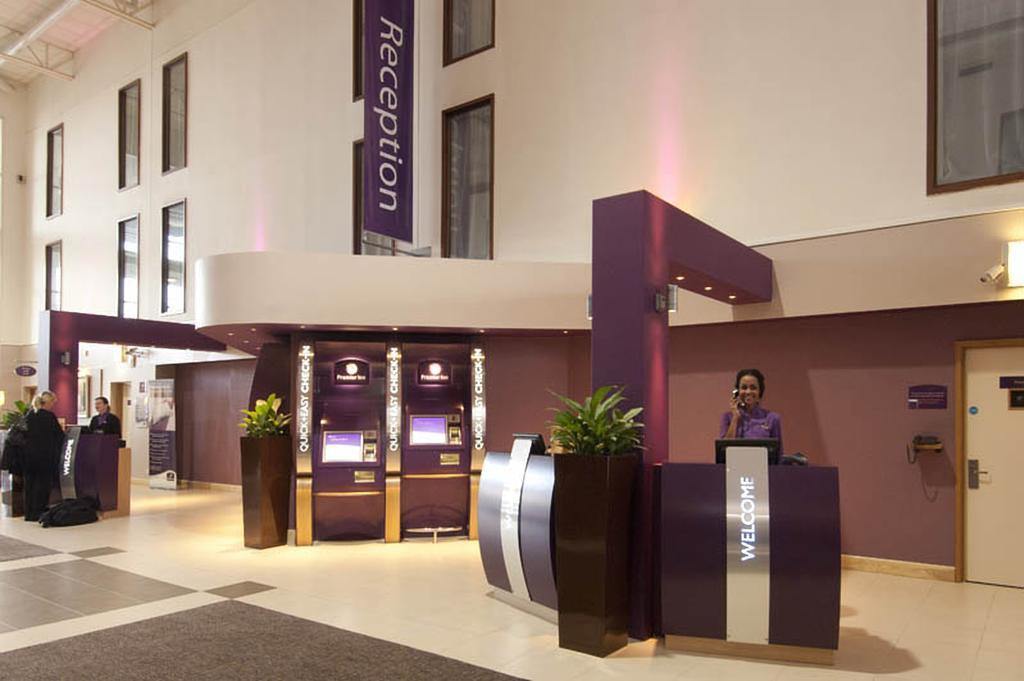 premier inn heathrow airport terminal 2