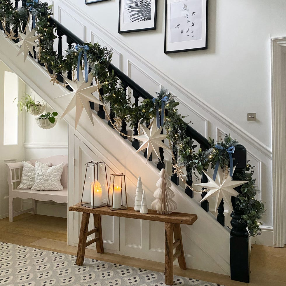 xmas decorations on stairs