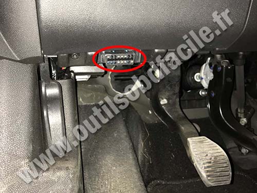 vauxhall corsa obd location