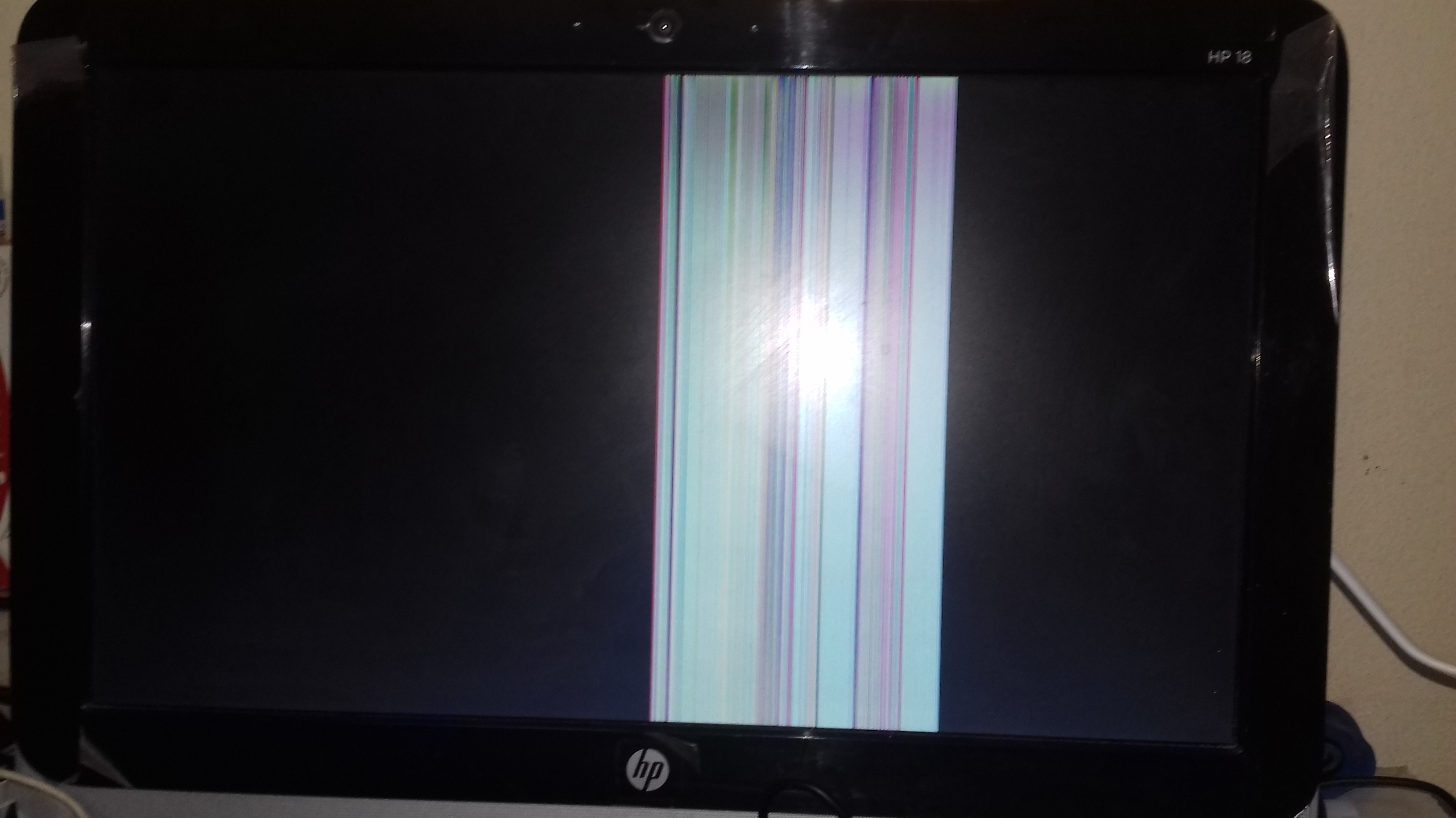 hp laptop screen blinking