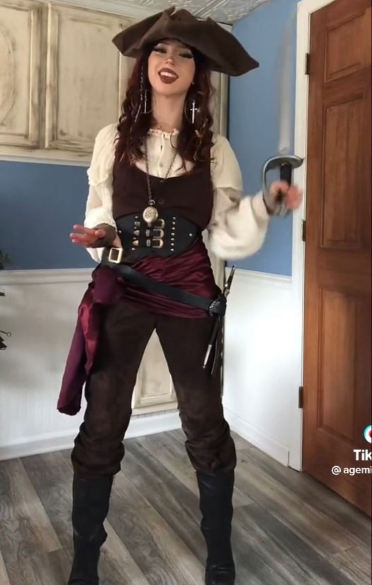 pirate costume women