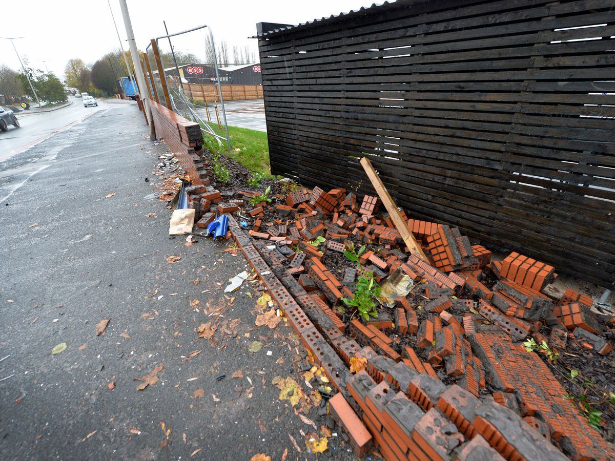 car crash oldbury