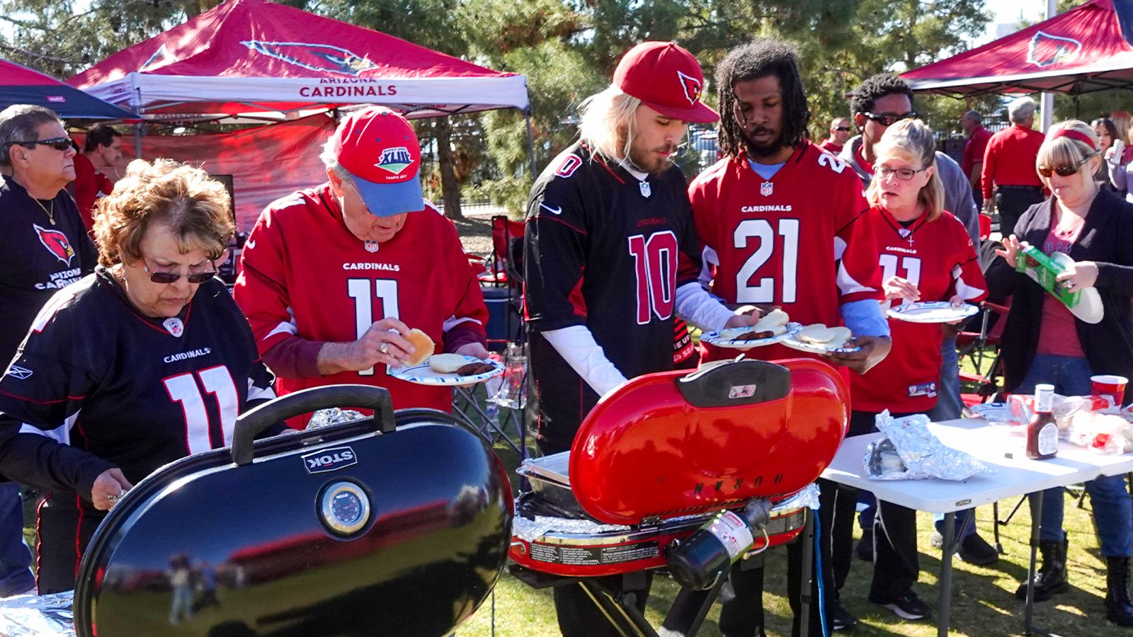 cardinals tailgate party