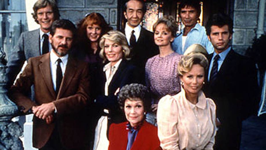 cast of falcon crest