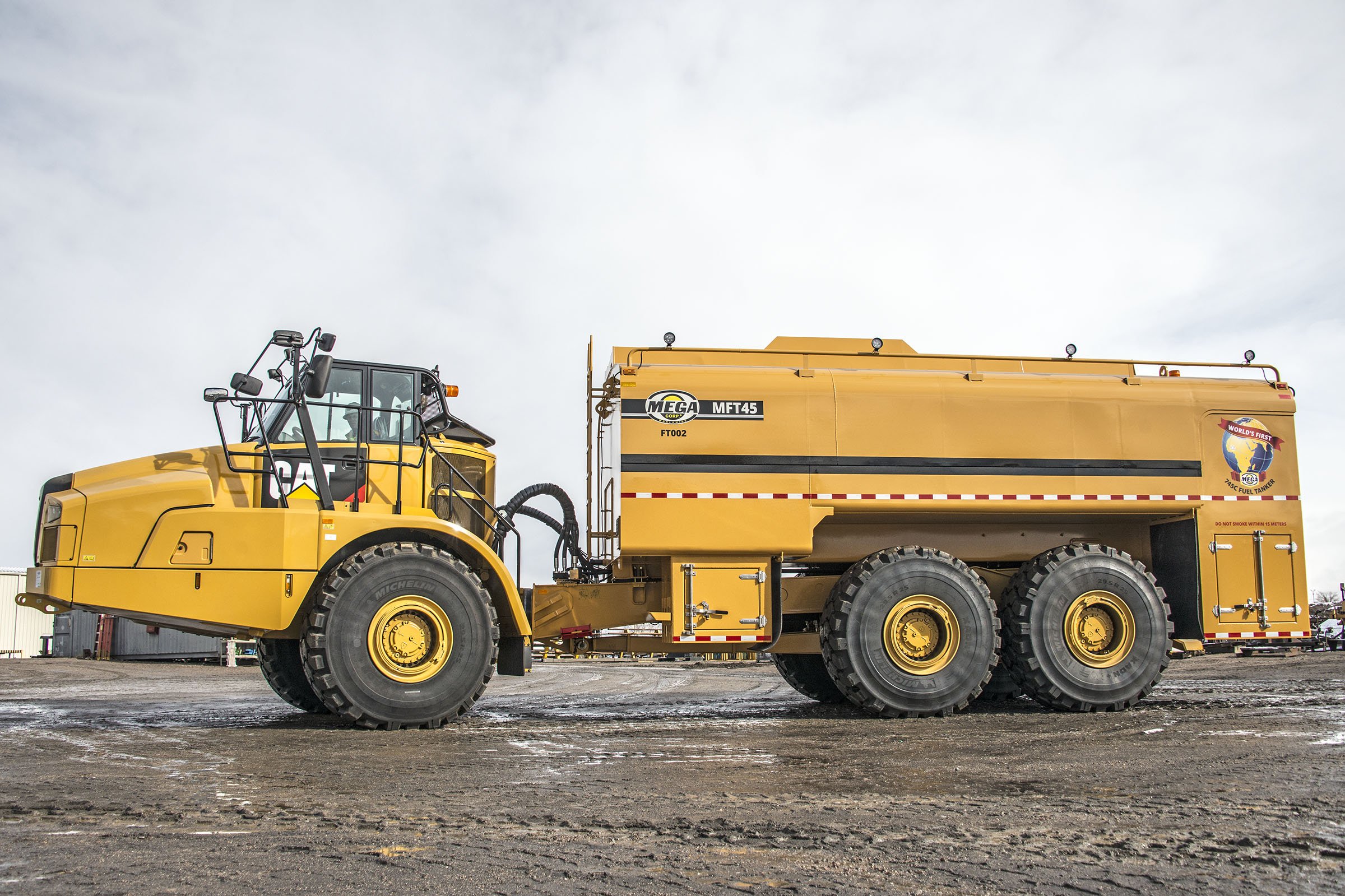 cat745c