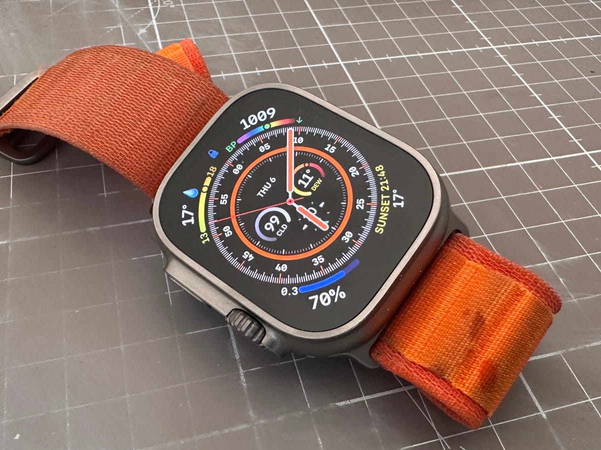 does apple watch ultra scratch