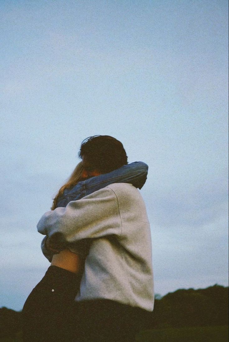 hug aesthetic