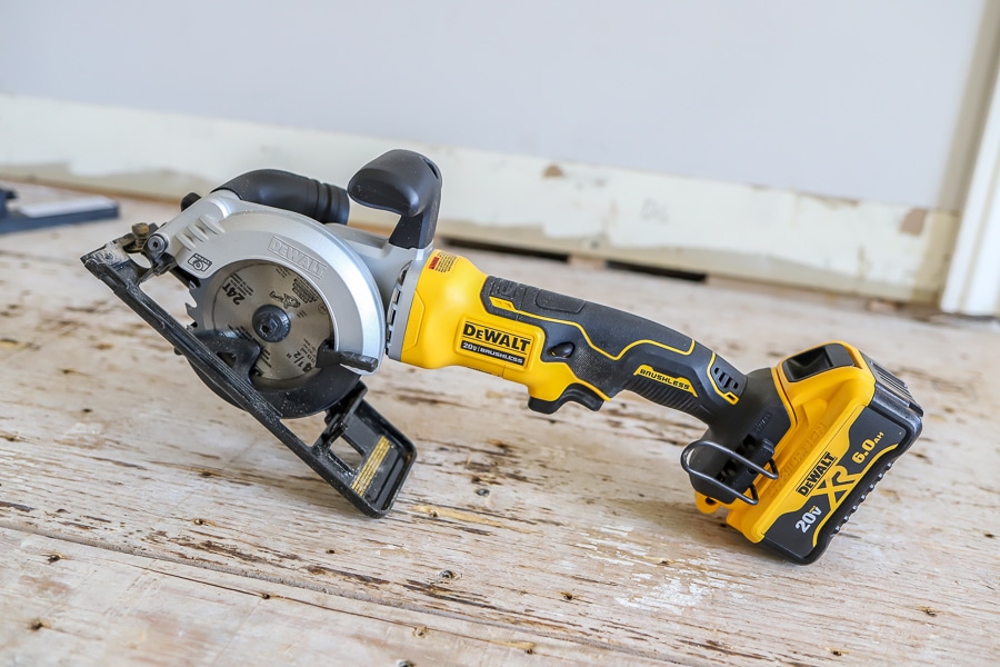 compact circular saw dewalt