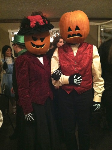 costumes for pumpkins