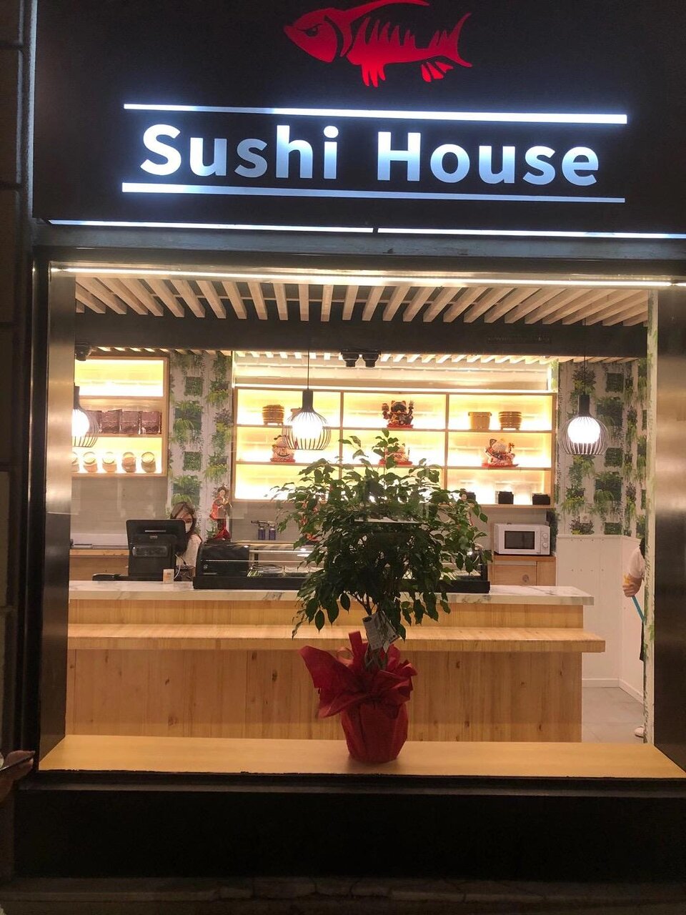 sushi house & taiwan bubble tea