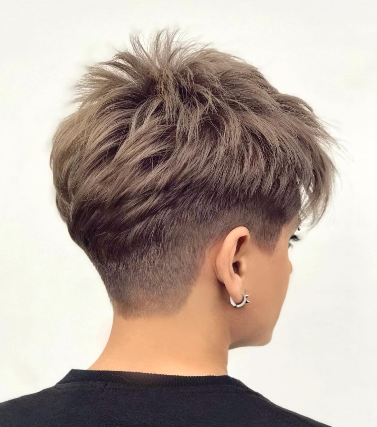 messy pixie hairstyles