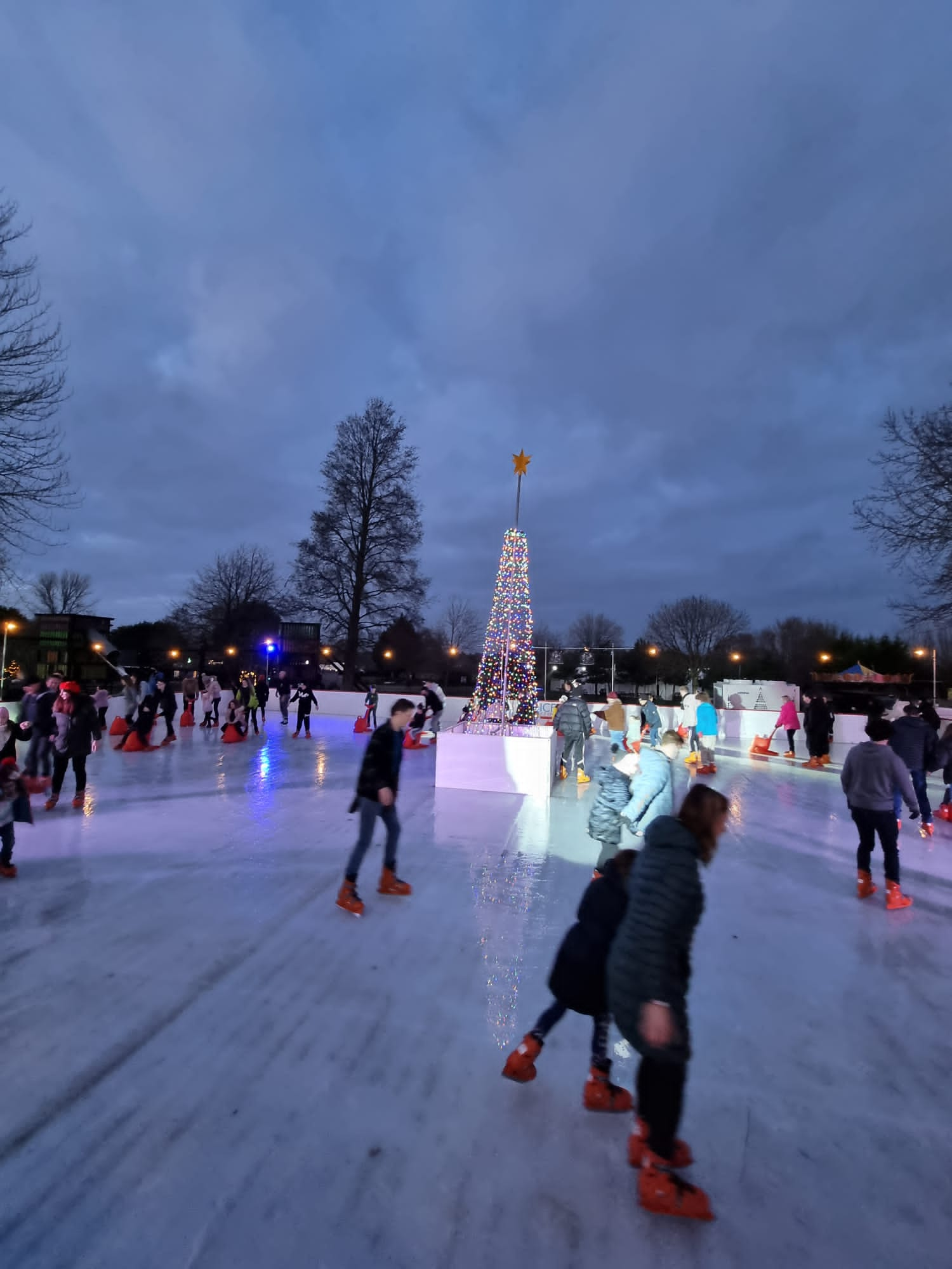 avon valley ice skating