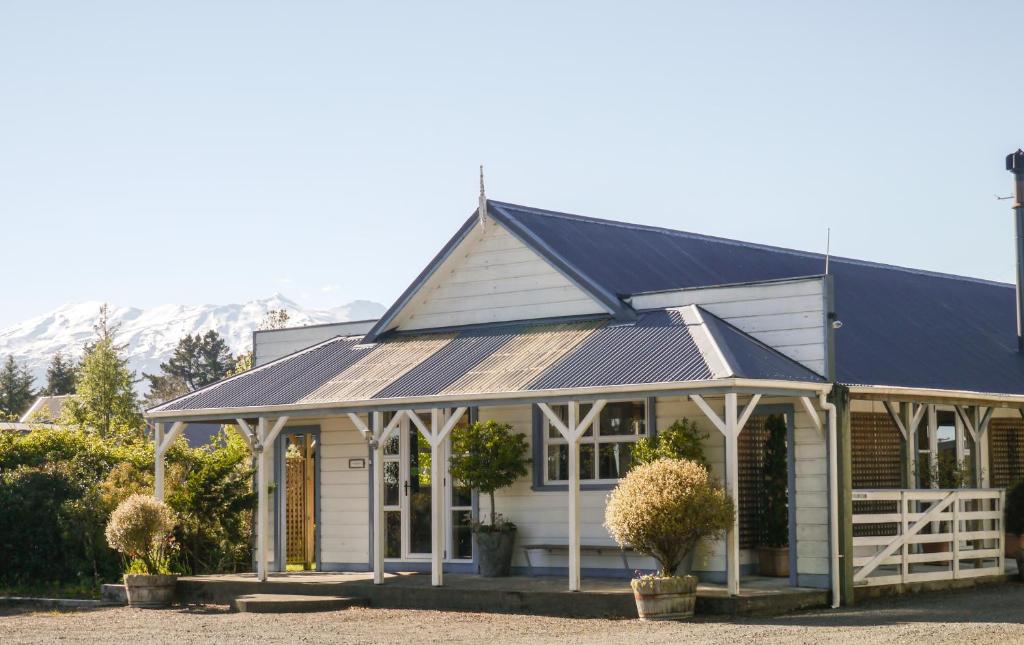 tongariro national park accommodation