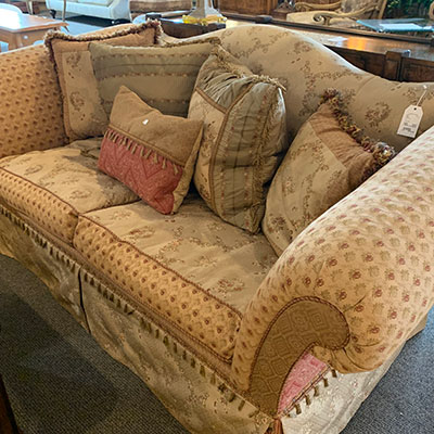 second hand furniture dealers