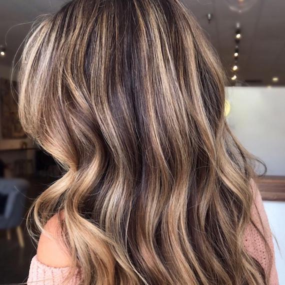 dark blonde hair caramel highlights