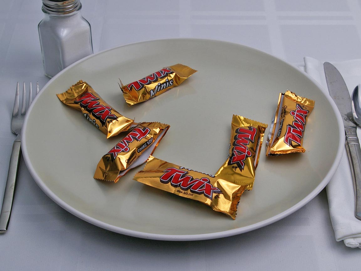 twix mini calories