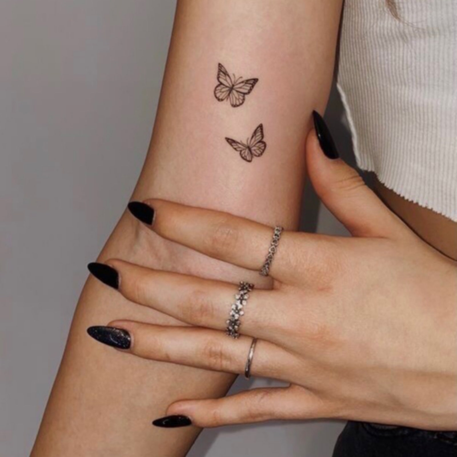 diseños tatuajes en el brazo para mujer