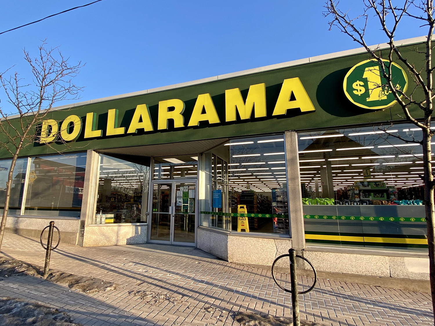 dollarama hours