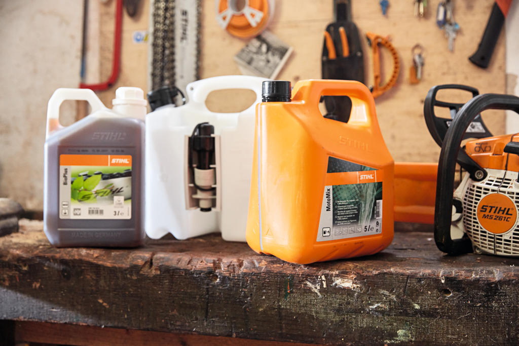 stihl chainsaw gas oil mix