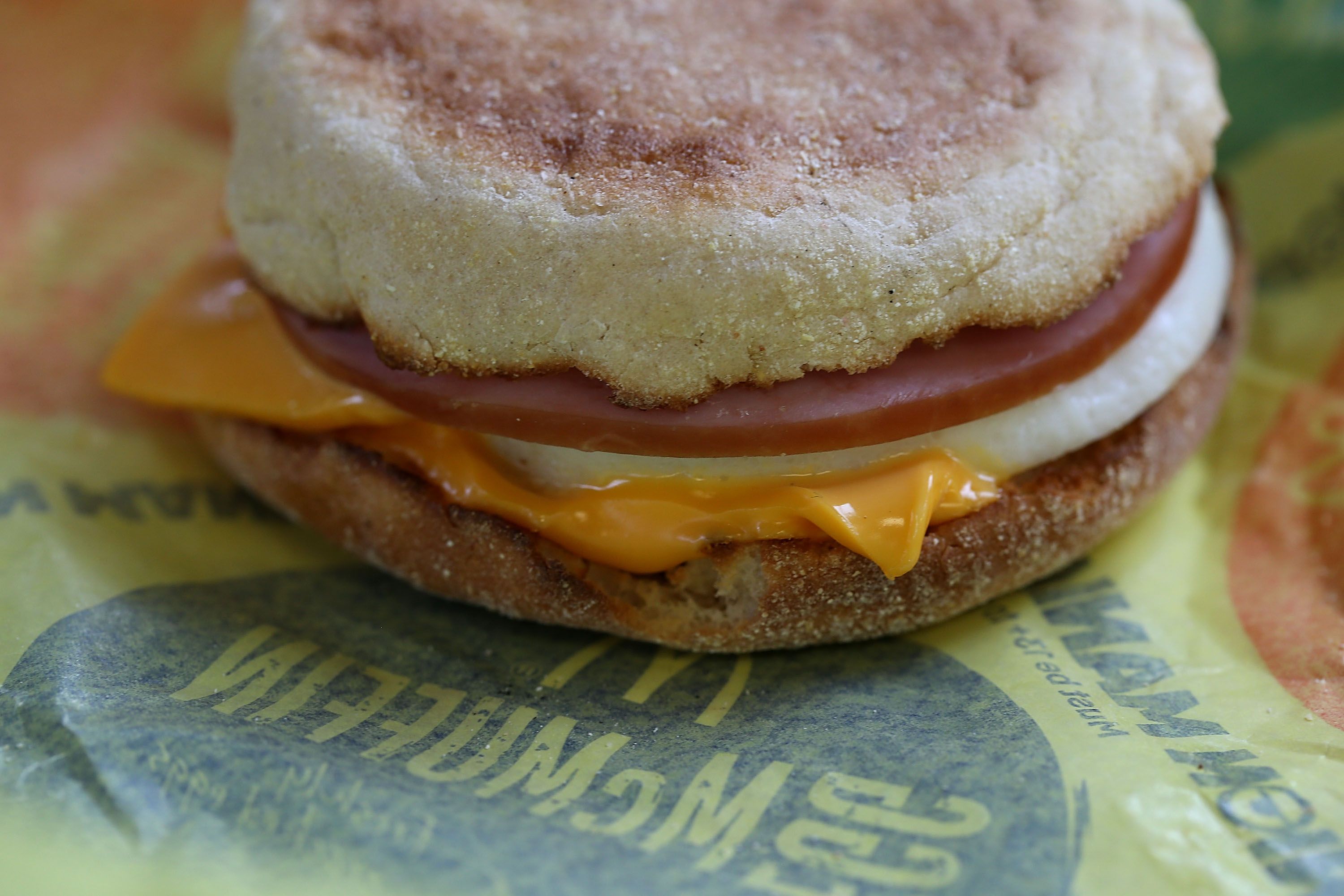 egg mcmuffin calories