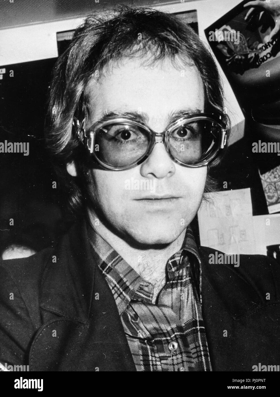 elton john jeune photo