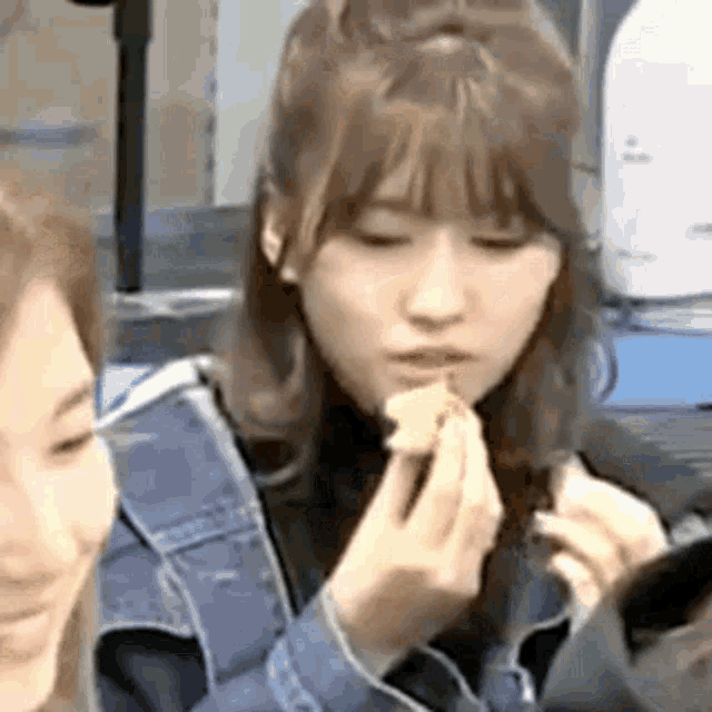 momo twice meme