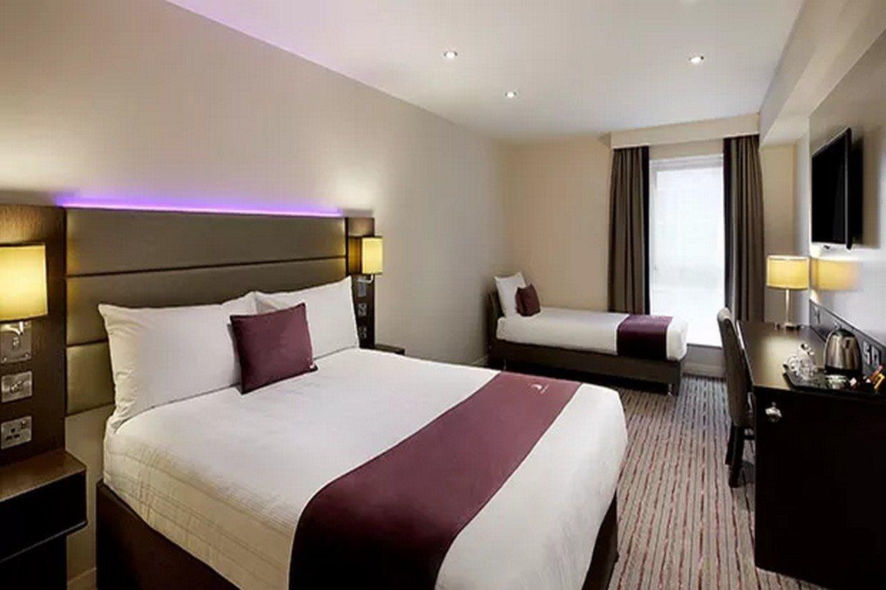 premier inn woodstock