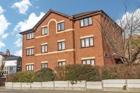 flats to let in eccles