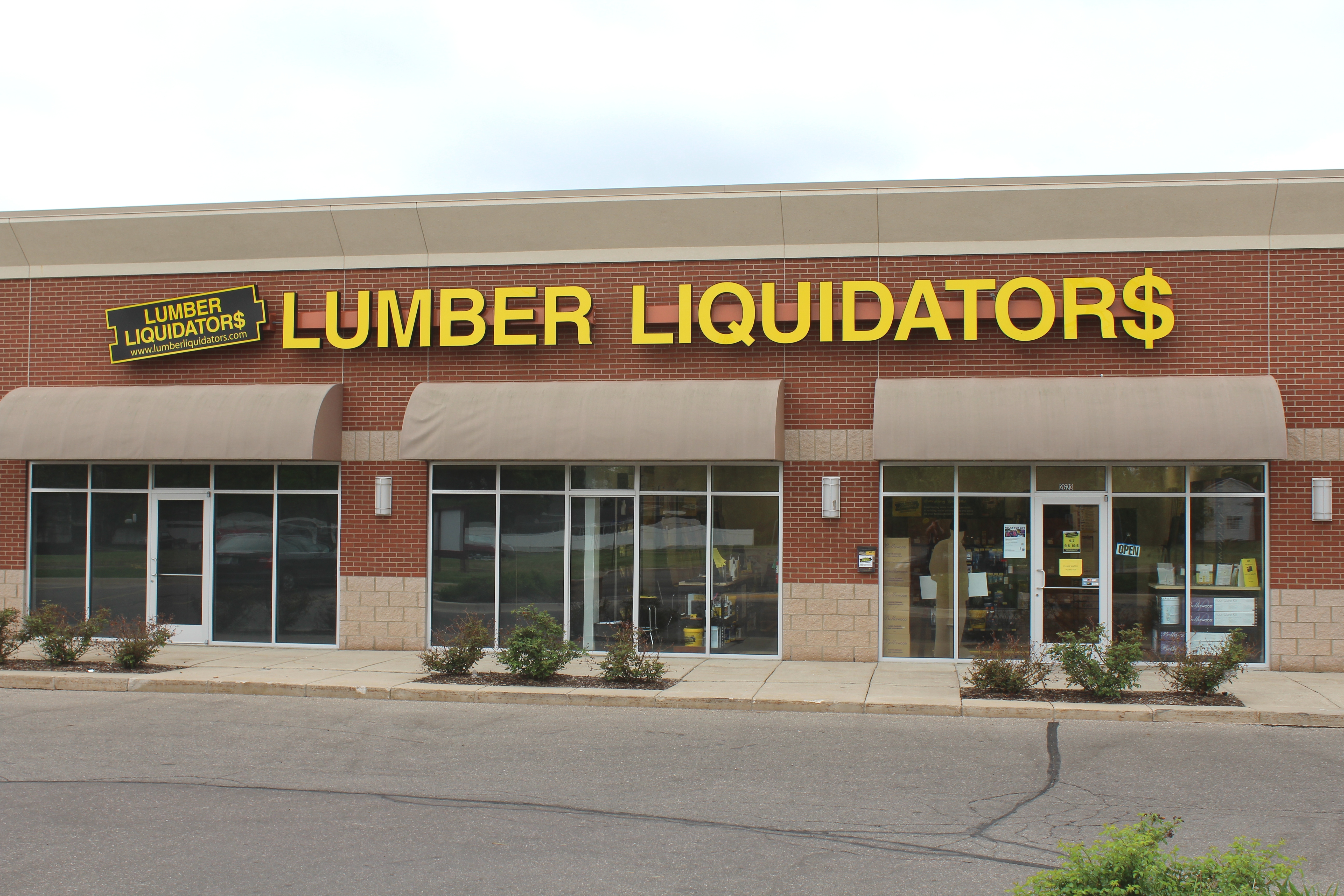 flooring liquidators near me