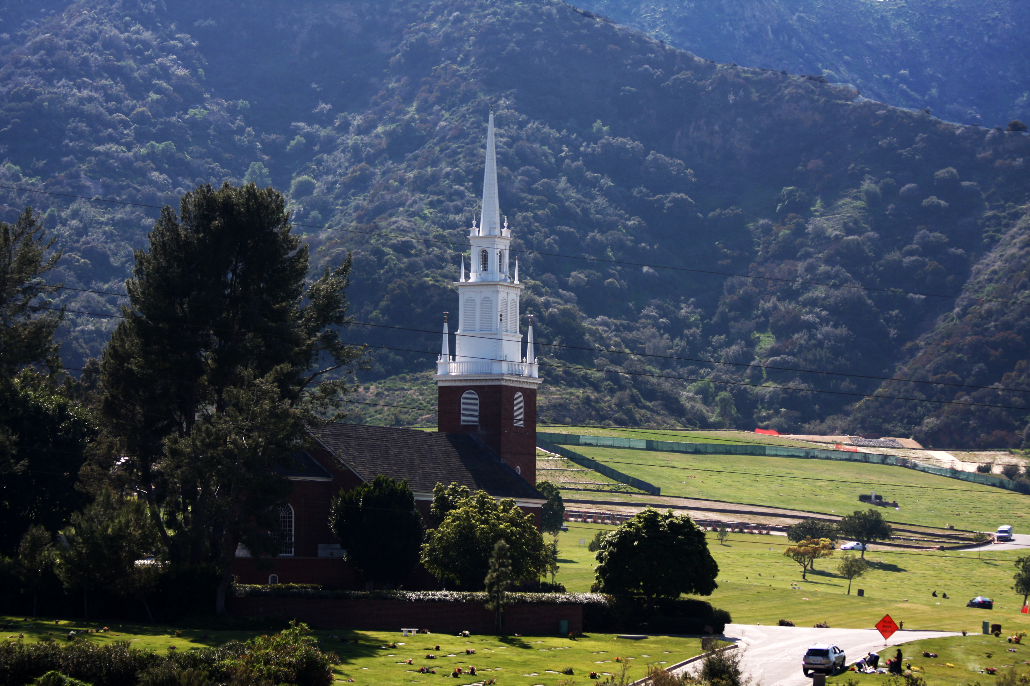 forest lawn mortuary hollywood hills