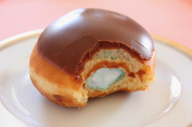 gender reveal donuts krispy kreme