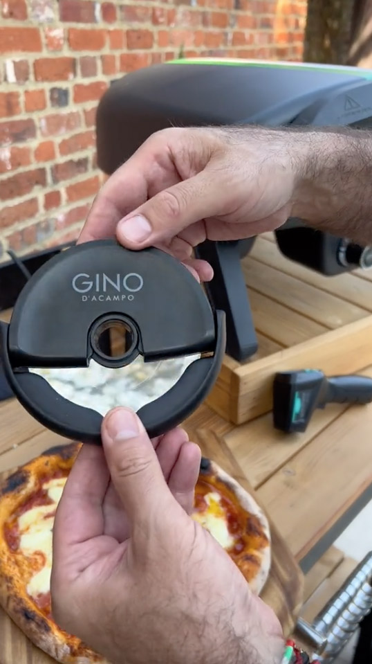 gino.pizza cutter