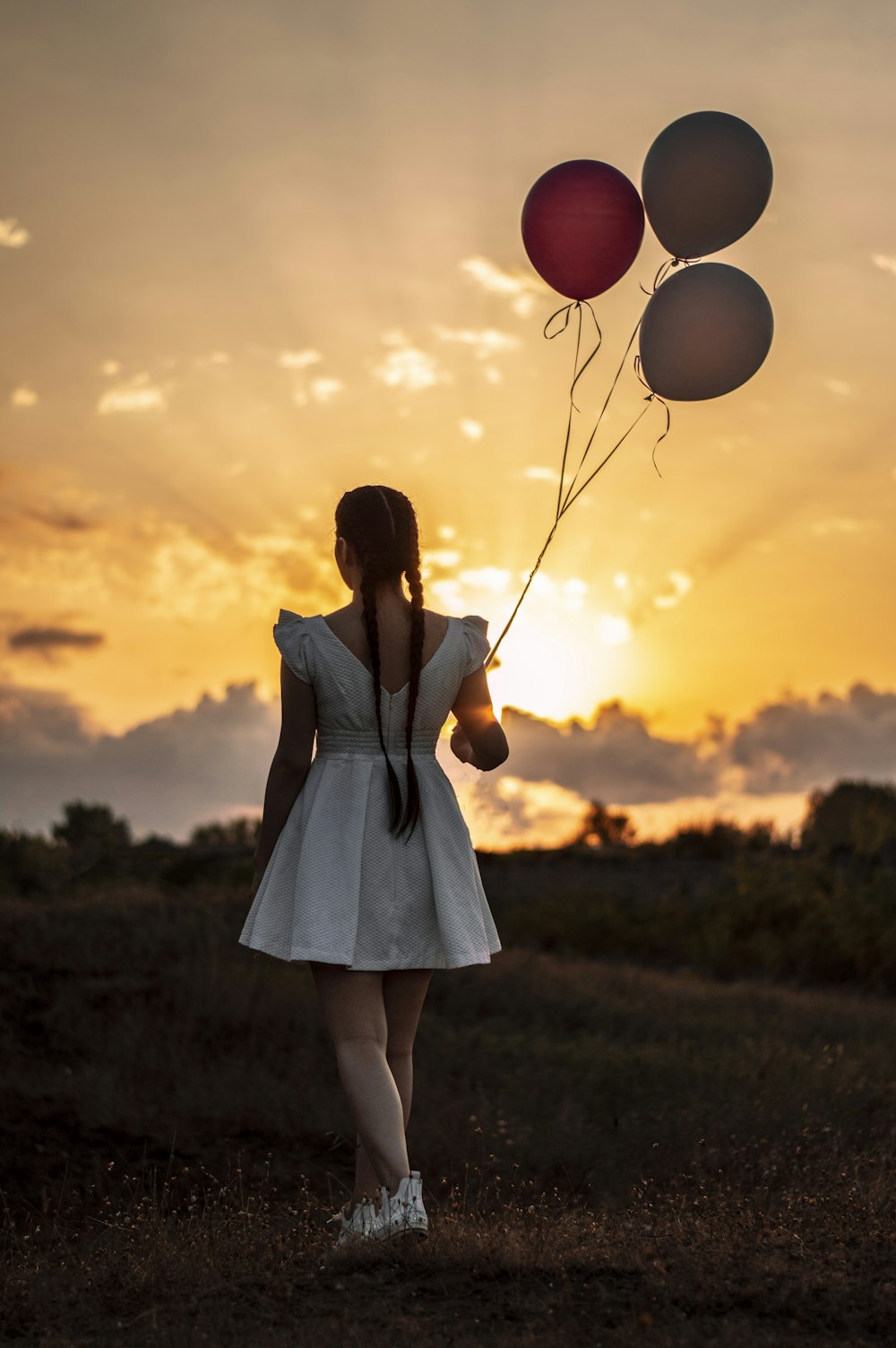 girl with balloon photography