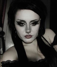 goth makeup