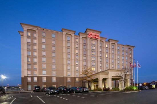 hampton inn and suites toronto airport