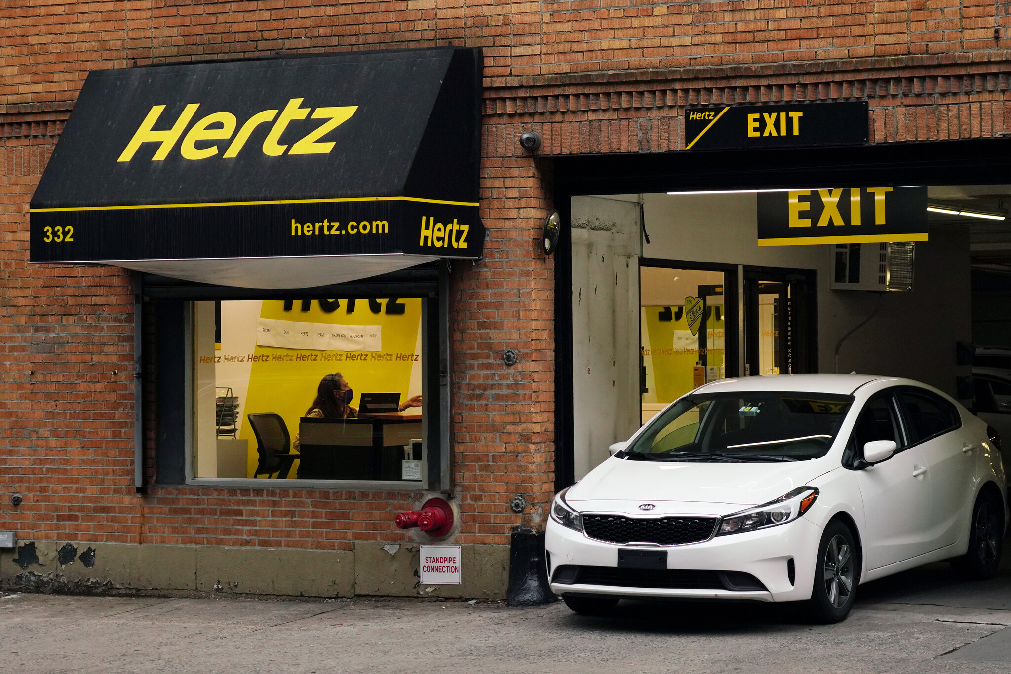 hertz car rental uk