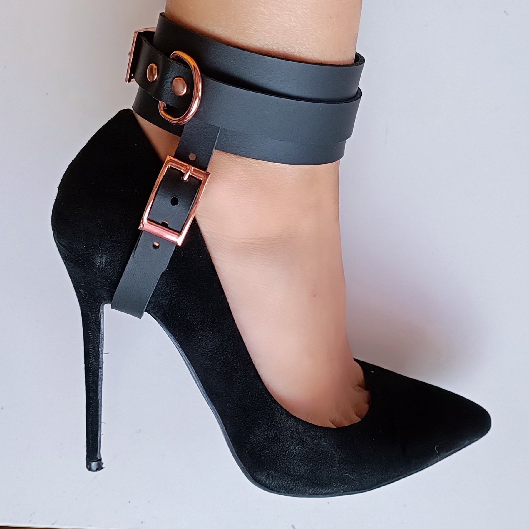 high heels with lock