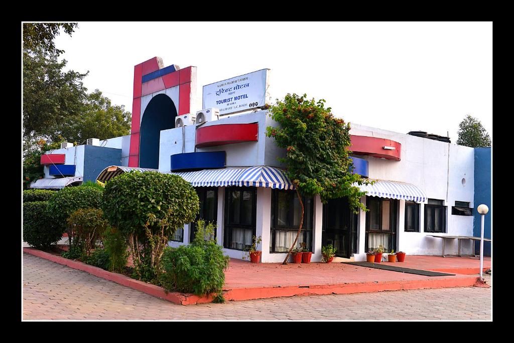 hotels in rajgarh madhya pradesh