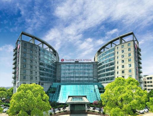 hotels near pudong airport