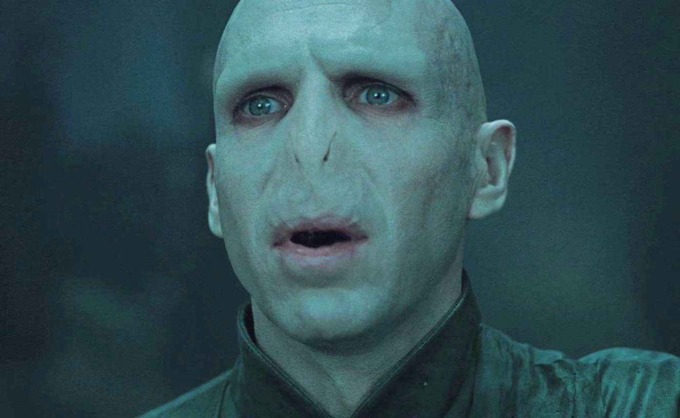how did voldemort lose his nose