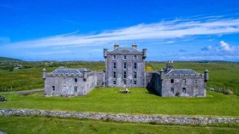 inexpensive castles for sale