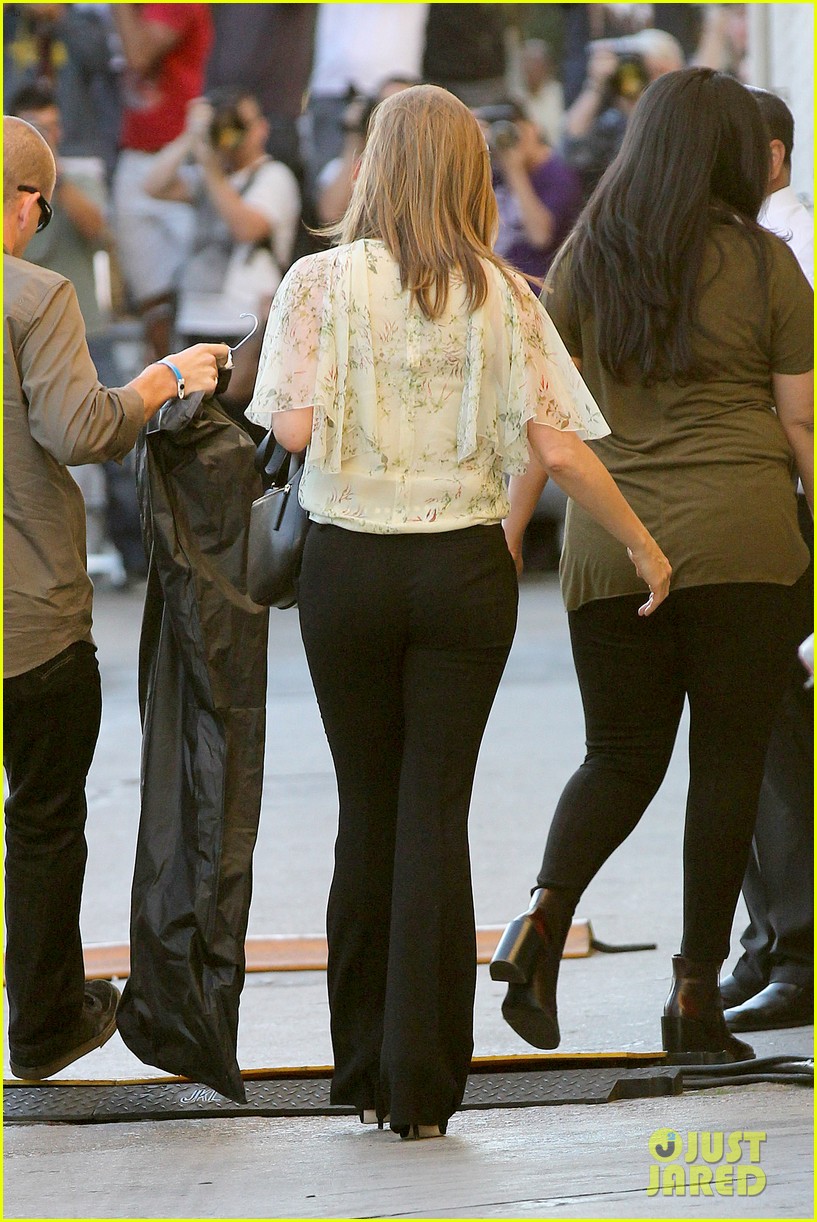 jennifer aniston bum