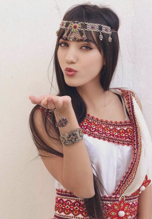 kabyle girl