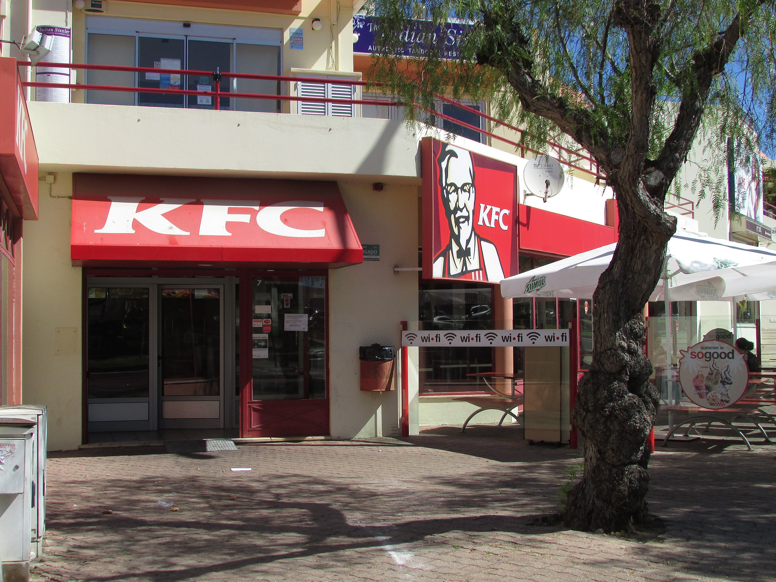 kfc albufeira