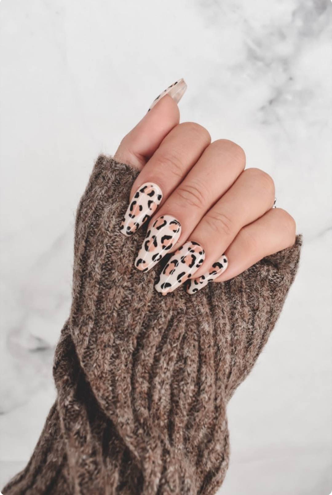 leopard print acrylic nails
